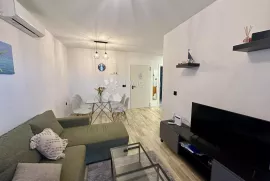 Kuća sa 4 apartmana i bazenom Crikvenica, Crikvenica, Σπίτι