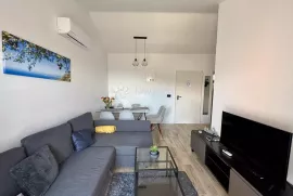 Kuća sa 4 apartmana i bazenom Crikvenica, Crikvenica, Σπίτι