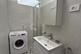 Novo adaptiran stan s očaravajućim pogledom na Rijeku, Rijeka, Appartement