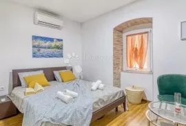 stan sa dva apartmana u Matuljima, Matulji, Kвартира