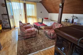 Idealna vikend kuća VUGROVEC 236.98 m²+okućnica 2746 m2, Sesvete, Kuća