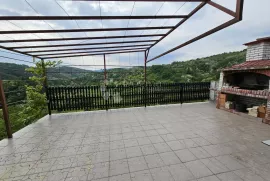 Idealna vikend kuća VUGROVEC 236.98 m²+okućnica 2746 m2, Sesvete, Kuća