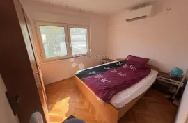 Malinska, odličan stan, 3 skl, balkon, 160 m do mora, Malinska-Dubašnica, Flat