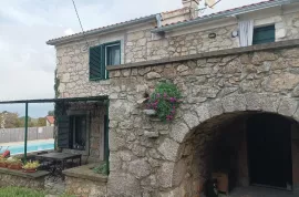 KAMENA KUĆA ZA ODMOR S BAZENOM, Malinska-Dubašnica, Kuća