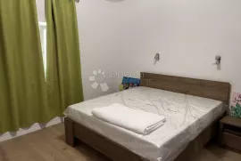 Predivna vila s bazenom u zaleđu Vodica, Vodice, Casa