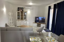 Predivna vila s bazenom u zaleđu Vodica, Vodice, Casa