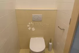 Prodaja  stana, Maksimir-Gornji Bukovac, 3S, Penthouse 2. kat, Maksimir, Stan