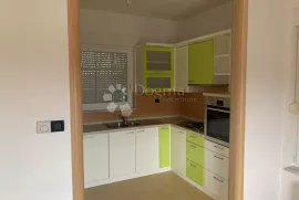 Prodaja  stana, Maksimir-Gornji Bukovac, 3S, Penthouse 2. kat, Maksimir, Stan