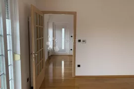 Prodaja  stana, Maksimir-Gornji Bukovac, 3S, Penthouse 2. kat, Maksimir, Stan