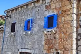 Šarmantna kamena kuća na otoku Braču, Milna, Kuća