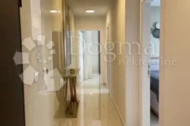 Malinska - Luksuzni Apartman U Blizini Mora, Malinska-Dubašnica, Stan