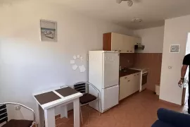 VIR PRODAJE SE APARTMAN OD 35 m2 30 M OD MORA, Vir, Διαμέρισμα