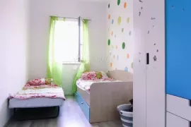 STAN SA GARAŽOM 78,90m2 MIRNA ULICA /VELI VRH, Pula, Appartamento