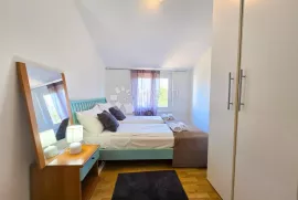 Atraktivan stan u blizini mora i centra, Poreč, Appartement