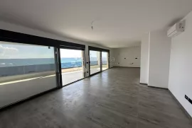 LUKSUZNI PENTHOUSE NA OBALI MORA, Vir, Appartment