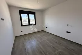 LUKSUZNI PENTHOUSE NA OBALI MORA, Vir, Appartment