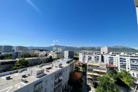 NOVO! SPLIT - Orina zgrada, DUGOROČAN NAJAM, Split, Stan