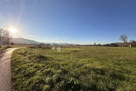 SINAC PRODAJE SE GRAĐEVINSKO ZEMLJIŠTE 11000 m2, Otočac, Zemljište