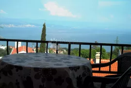 Idilični apartman sa pogledom na Kvarnerski zaljev, Lovran, Stan