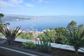 LUKSUZNA NOVOGRADNJA SA PANORAMSKIM POGLEDOM, Opatija, Stan