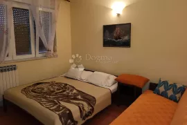 Stan blizu mora sa četiri parkirna mjesta, Crikvenica, Appartment