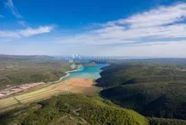 Građevinsko zemljište uz centar Barbana, Barban, Terreno