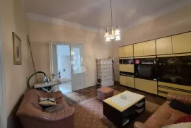 Dvosobni stan na atraktivnoj lokaciji, Pula, Appartment