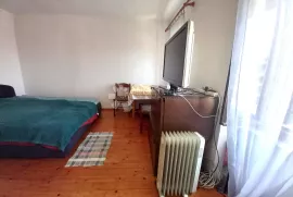 Kantrida, stančić sa okućnicom, Rijeka, Appartment