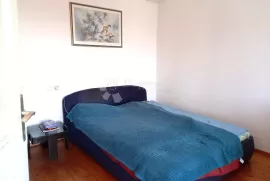 Kantrida, stančić sa okućnicom, Rijeka, Appartment