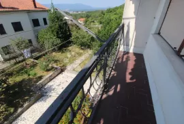 MARINIĆI ETAŽA 86.30M2 SA 430M2 OKUĆNICE, Viškovo, Stan