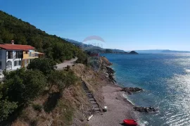 Senj, Sv. Juraj - Kuća P+1, 181 m2, 1.red do mora, Senj, Kuća