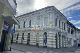 Sremska Mitrovica, 700m2, velelepno zdanje-kulturno dobro ID#1550, Sremska Mitrovica, Famiglia