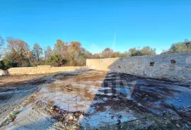 UREĐENO ZEMLJIŠTE U BLIZINI GRAĐEVINSKOG PODRUČJA, Vodnjan, Zemljište