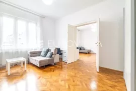 Zagreb, Petrova ulica, prekrasan dvosoban stan 75 m2, Stan