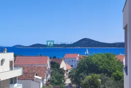 VODICE, upravo završeno, 1. kat, lift, garaža, blizu plaže, pogled na more, Vodice, Appartement