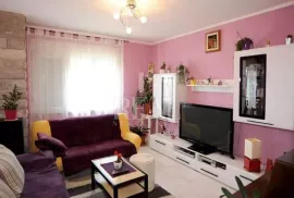 Iznajmljujemo odličan stan na Donjem Zametu! 85m2, 2s+db., Rijeka, Flat