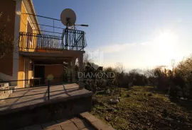 Kostrena, kuća s prekrasnim pogledom na more, Kostrena, Kuća