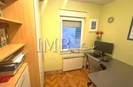 IMB Nekretnine Zagreb | Peterosoban stan 90 m2 | Terasa, parking | Zagreb, Voltino, Zagreb, Stan