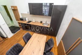 Apartman sa parkingom i skijašnicom, Bjelašnica, Wohnung