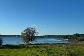 Građevinsko zemljište 1.red do mora, Medulin, Terreno