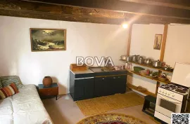 Kuća 153 m2 – Vrsi *Dva objekta* (ID-2497/C), Nin, House