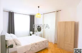 Kuća 153 m2 – Vrsi *Dva objekta* (ID-2497/C), Nin, House