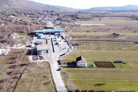 Imotski Vinjani Donji 3752 m2 građevinsko i poljoprivredno zemljište, Tierra