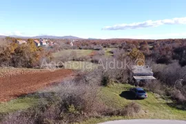 Imotski objekt + građevinsko zemljište 2413 m2 Proložac Gornji, Земля